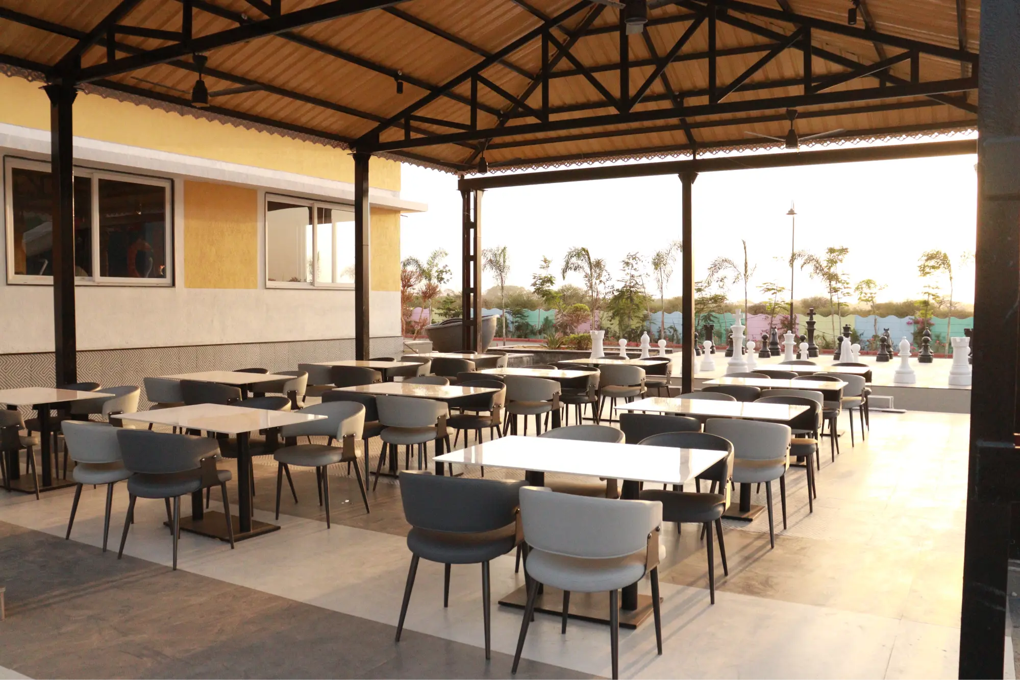 Restaurant hall